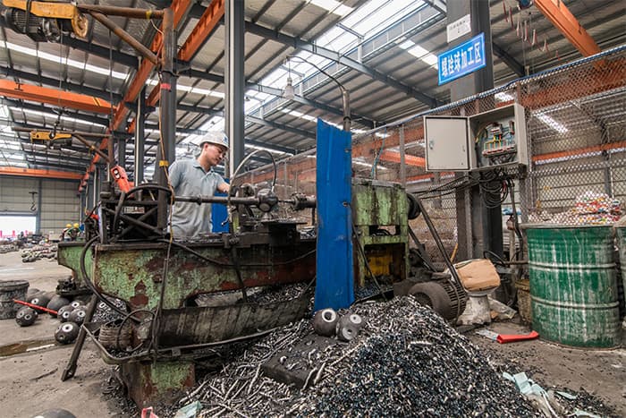 句容风雨操场网架